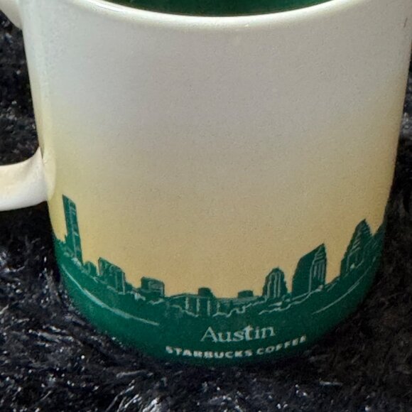 2009 Starbucks Coffee Austin Collector Series 16 Oz Ceramic Mug - Picture 4 of 5